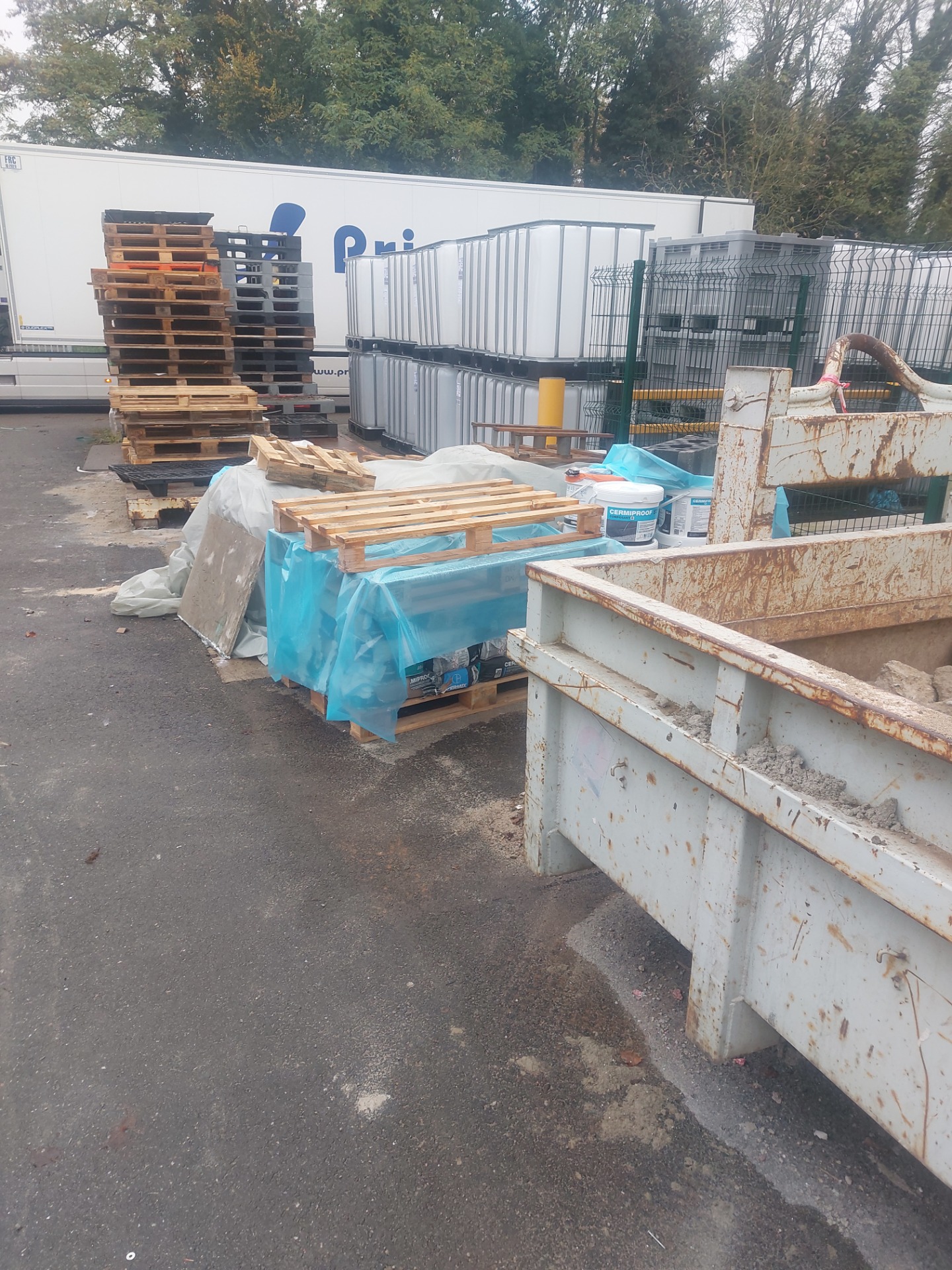 location benne a strasbourg, rue dela haute-montée, rue du noyer, rue de mulhouse, rue de selestat, place austerlitz, rue sainte madeleine, ru de belfort, route de schirmeck, grand rue, rue des franbourgois, rue des dentelles, rue de mutzig, rue de molsheim, rue des grandes arcades, rue des petite fermes, rue des charpentiers, rue des lentilles et rue et boulvard de strasbourg.