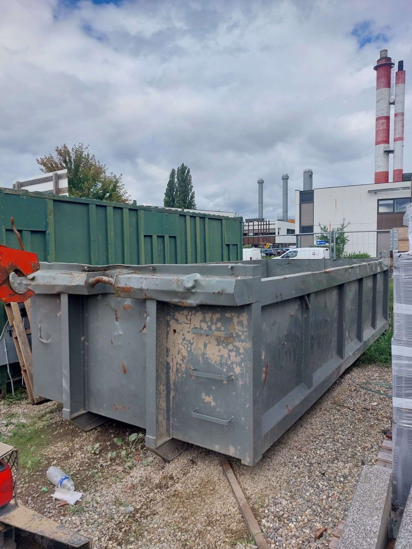 location benne strasbourg et zone alentours de strasbourg, haute-pierre, meinau, neudorf, neuhof, museau, schiltigheim, hoenheim, bischheim, illkirch, oswald,montagne-verte, koenigshffen, cronembourg, oberhausbergen,niederhausbergen pour la location de benne dans la cus de strasbourg.