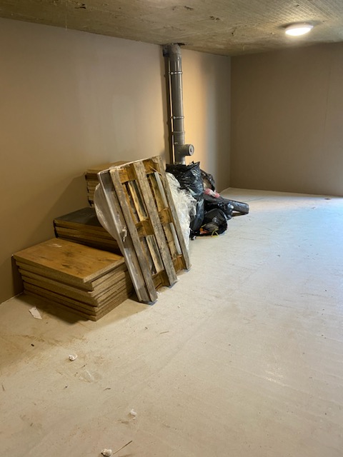 Récupéreration bois et recyclage, location benne à Strasbourg dans la commune de l'eurometropole alsacienne ad services votre partenaire à Strasbourg pour une location benne pas chère avec un tarif défiant toute concurrence à bon prix pour un service de qualité et de proximité grand est ad services. 